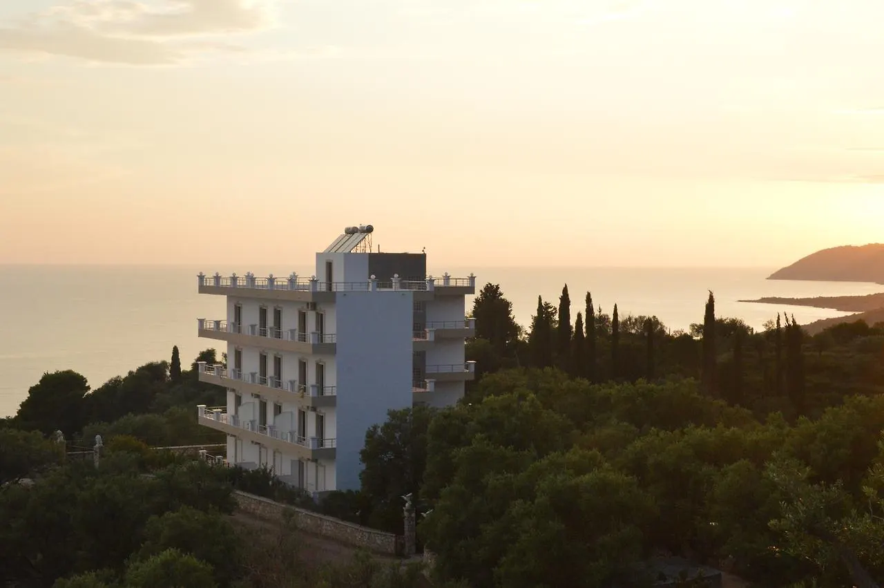 Mihalis Apartments Himare Albanië